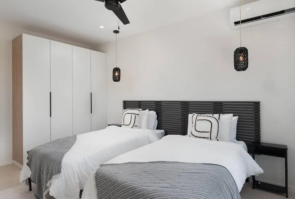 别墅 Steps To Beach Cozy Porters 3 Bed Townhome 圣詹姆斯